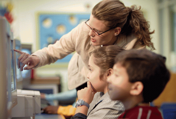 Teaching-with-Tech-620x420