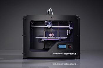 MakerBot_Replicator2_Front_View-700x466