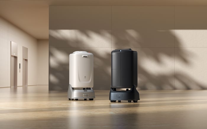 Pudu FlashBot Delivery Robot image