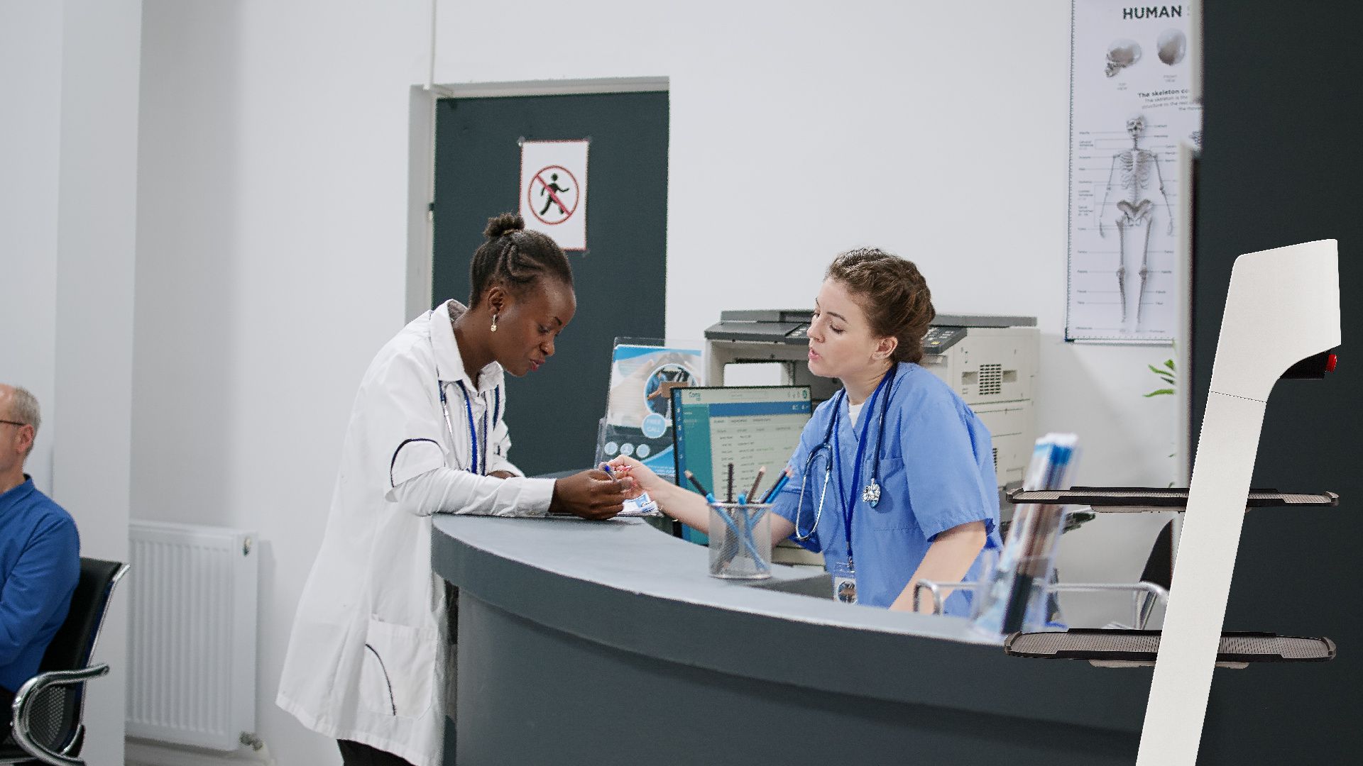 LG Cloi Servebot Robot