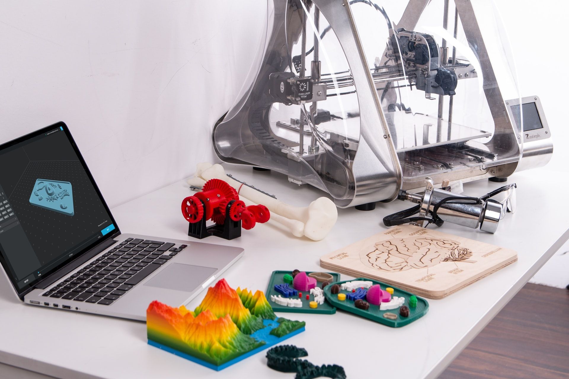 How to Teach 3D Printing in DistanceLearning Classrooms