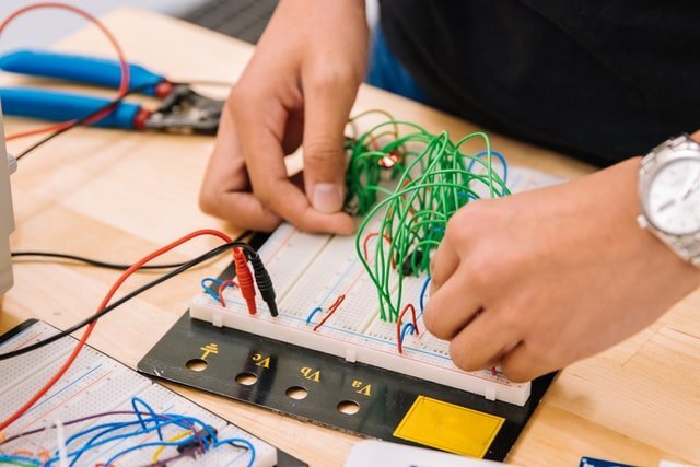What Are The Benefits Of Robotics In Education