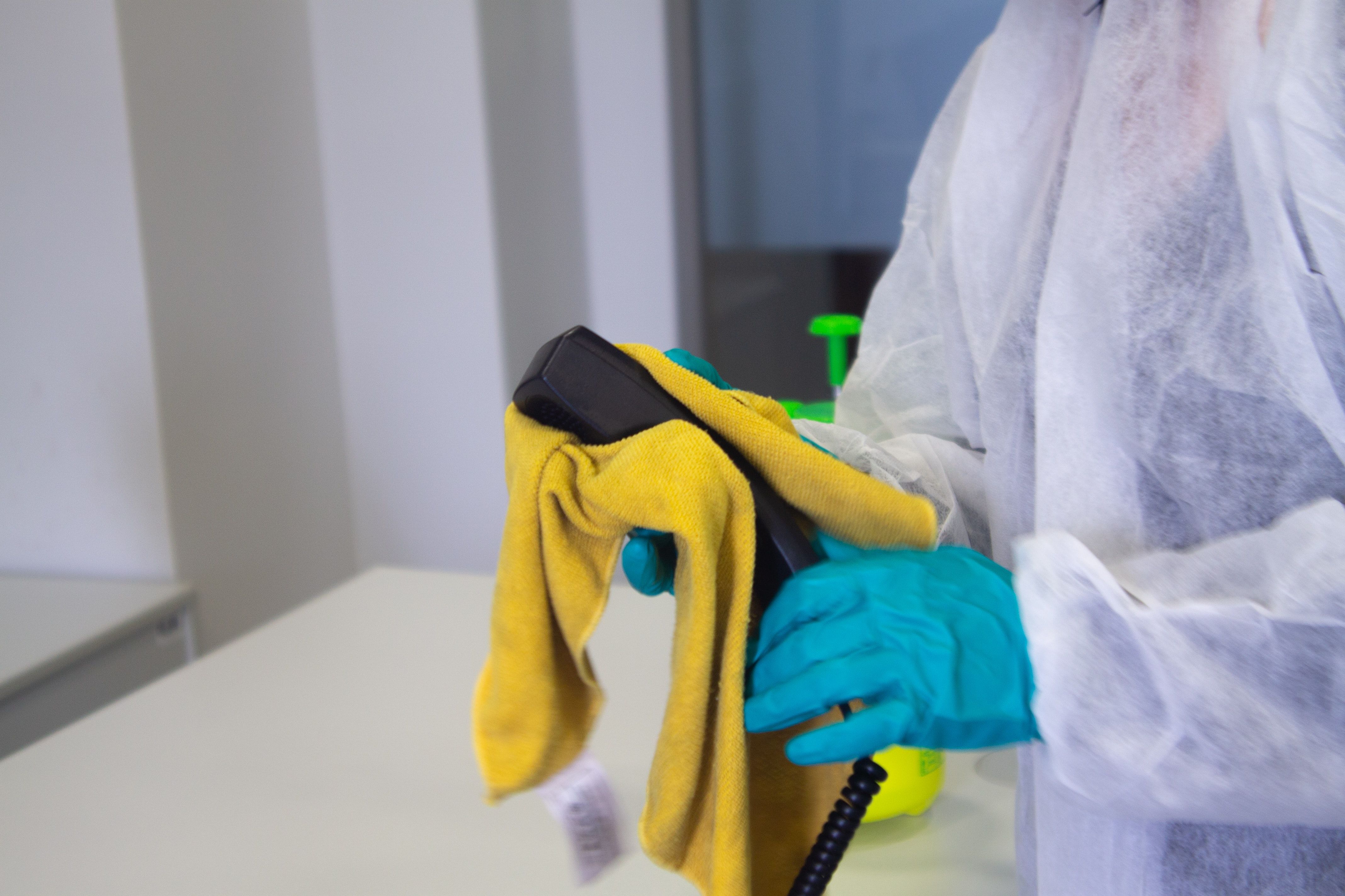 6 Clean Air Solutions for Medical Office Cleaning